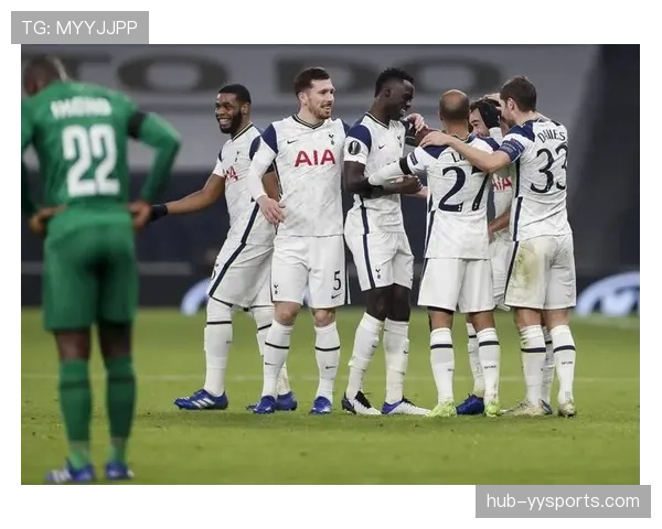 纽卡斯尔联三球完胜埃因霍温 保留直接晋级欧冠十六强希望